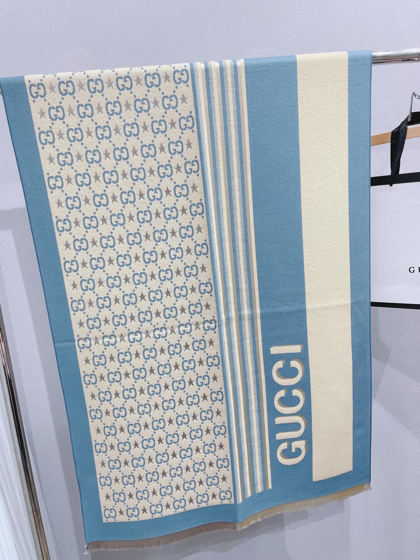 Gvc*1 scarf 06
