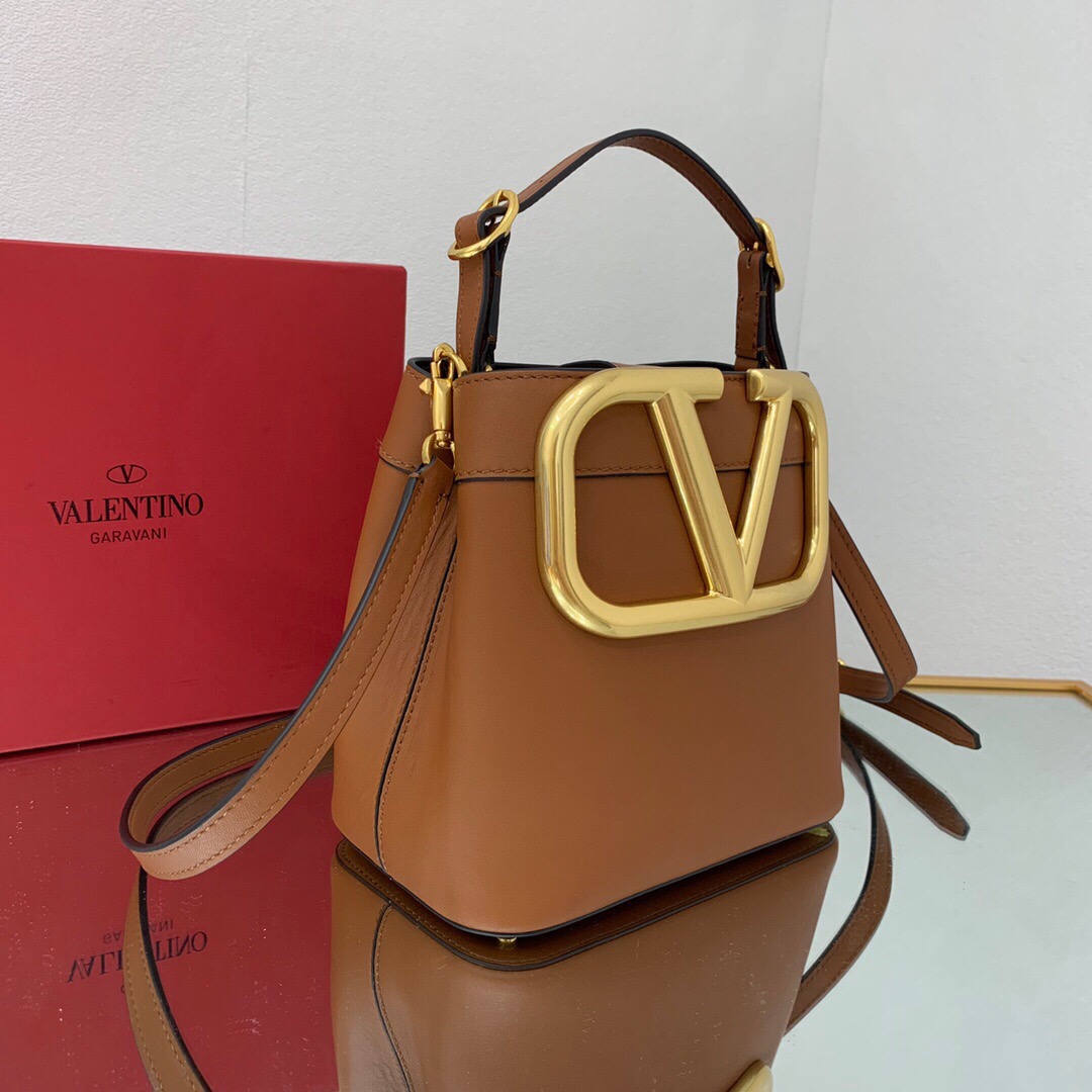 Va1e*ntin0 s*pervee leather handbag brown ww2b0j74zxl 20 x 19 x 12 cm