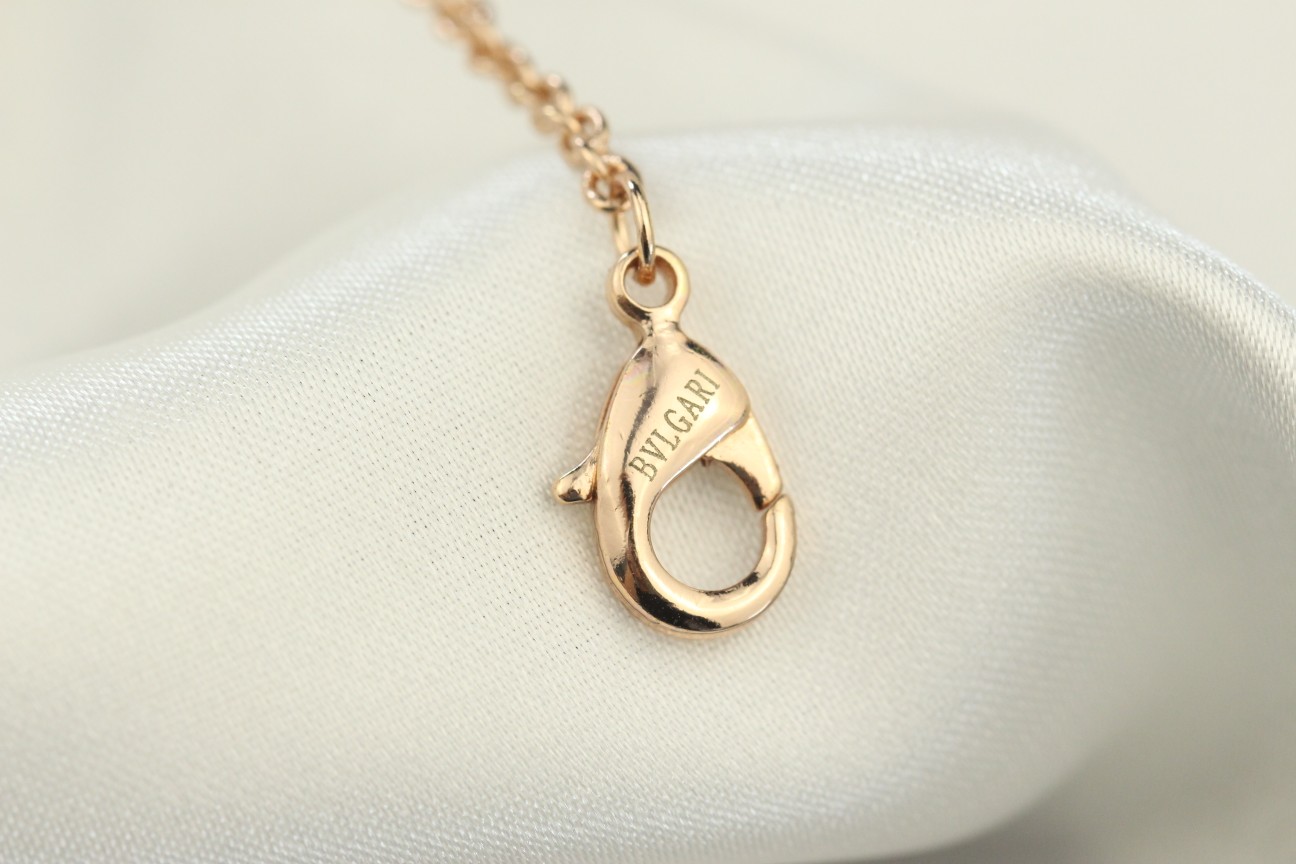 Bv1g*ai necklace 04