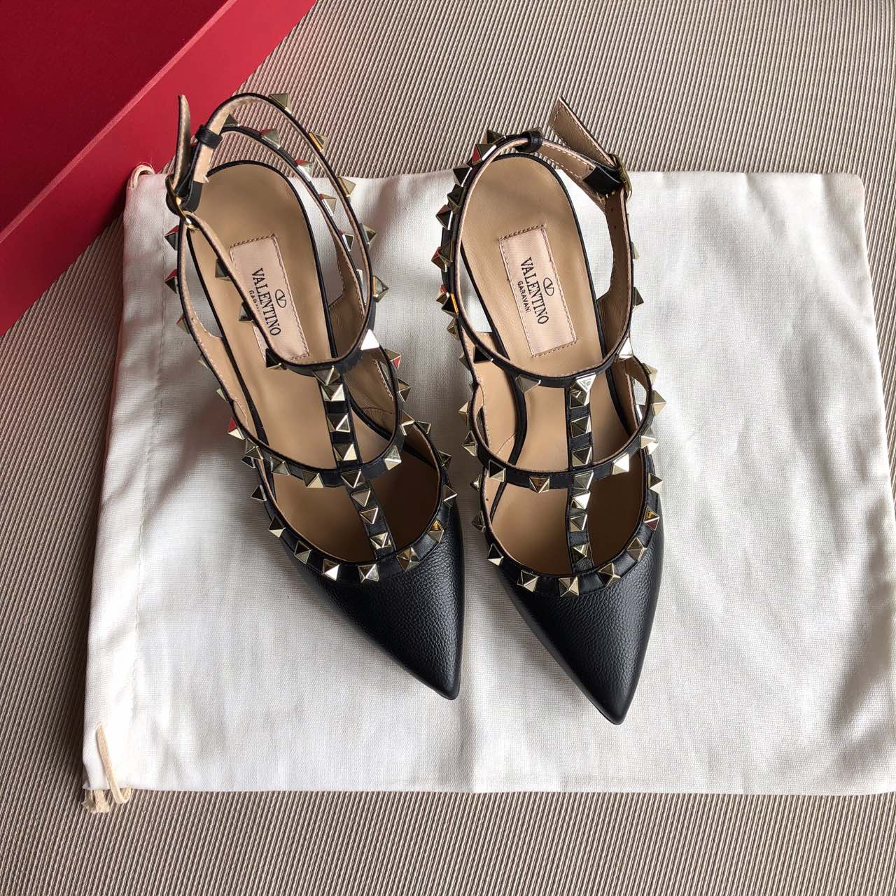 Va1e*ntin0 high heels 05
