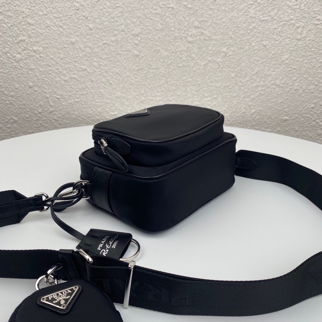 Pra*a re-edition 2005 hobo camera nylon bag black 1bh153 20 x 15 x 5 cm