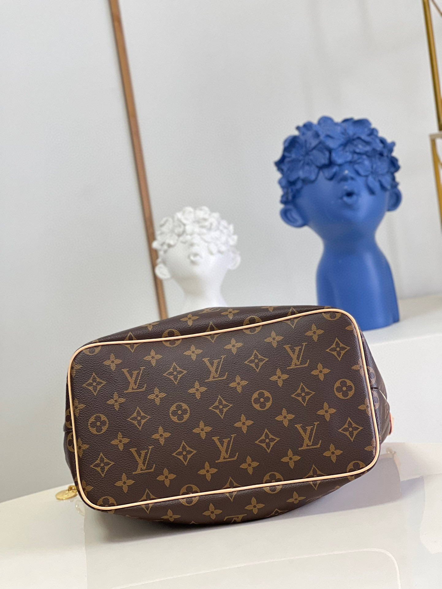 LV  Palermo medium handbag 37cm