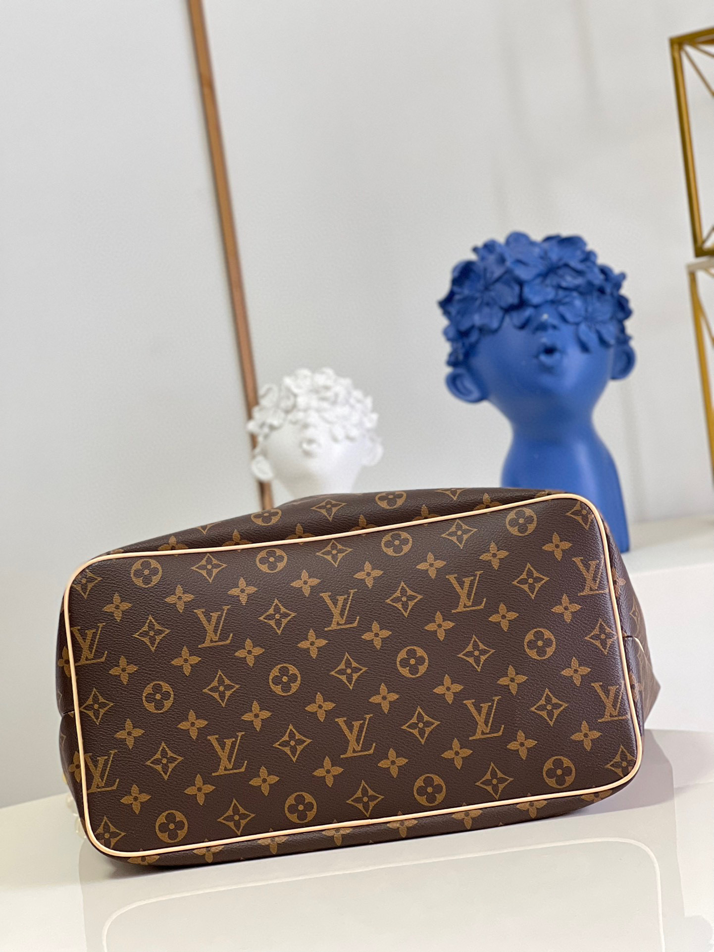 LV  Palermo large handbag 45cm