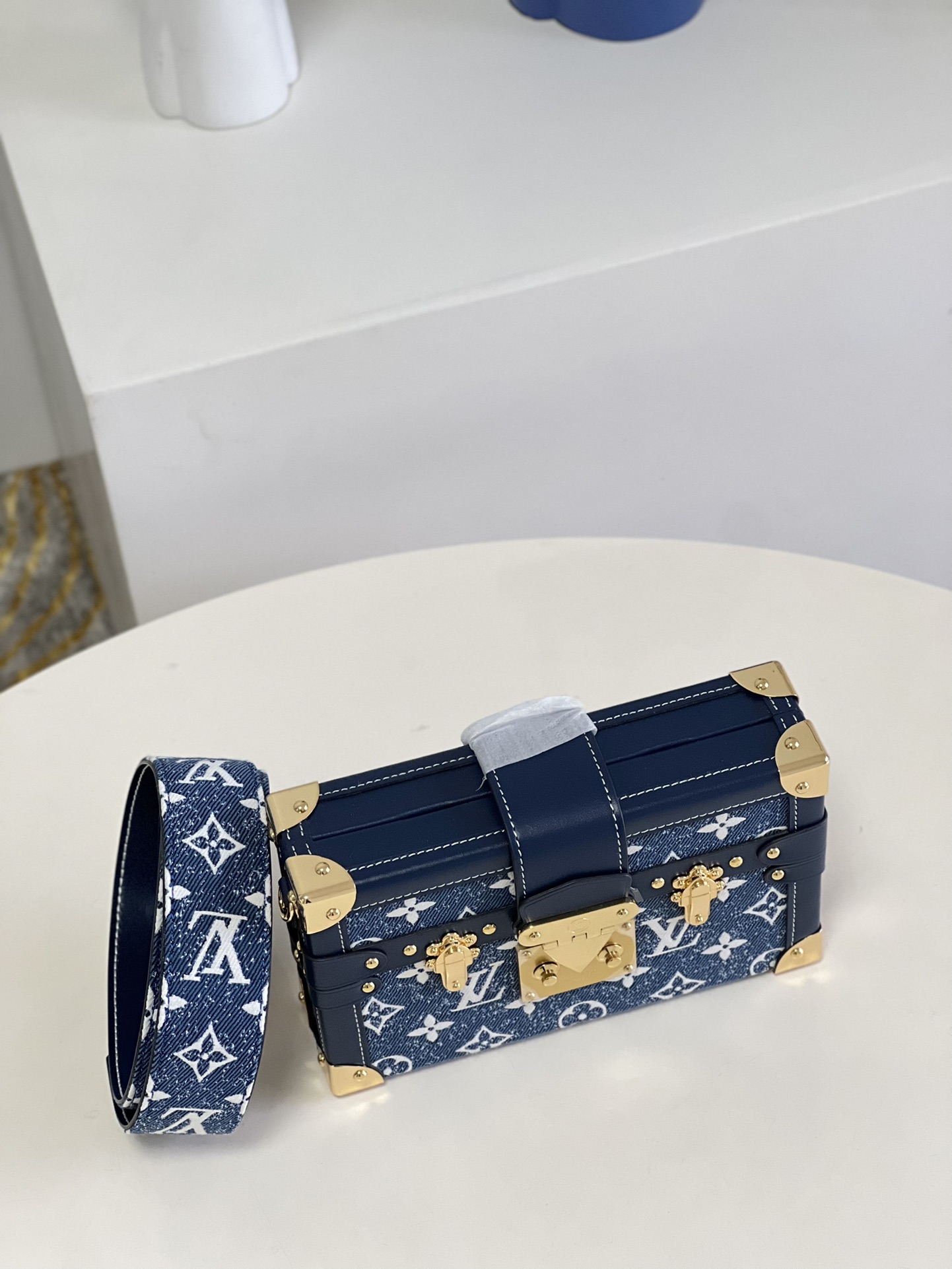 LV Nicloas Ghesquière Petite Malle bag Monogram 20 cm