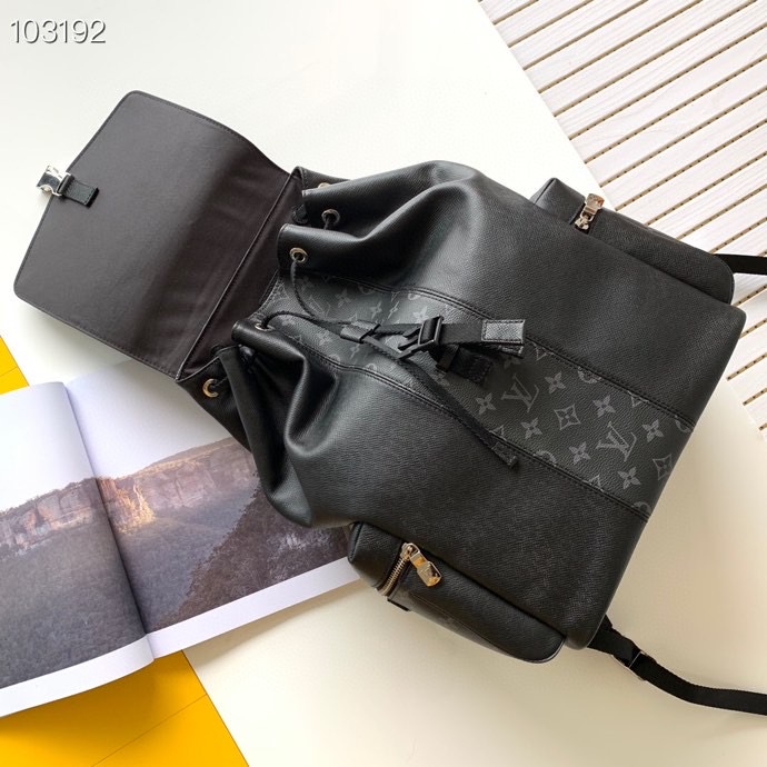 LV BACKPACK BLACK M30417 37CM