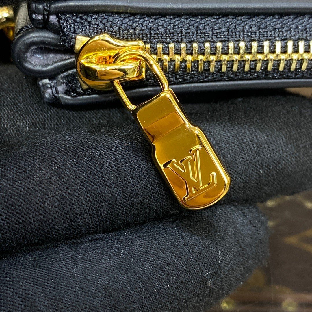 LV Lexington Pouch M82247 Black - 21.5 x 13 x 5.5 cm