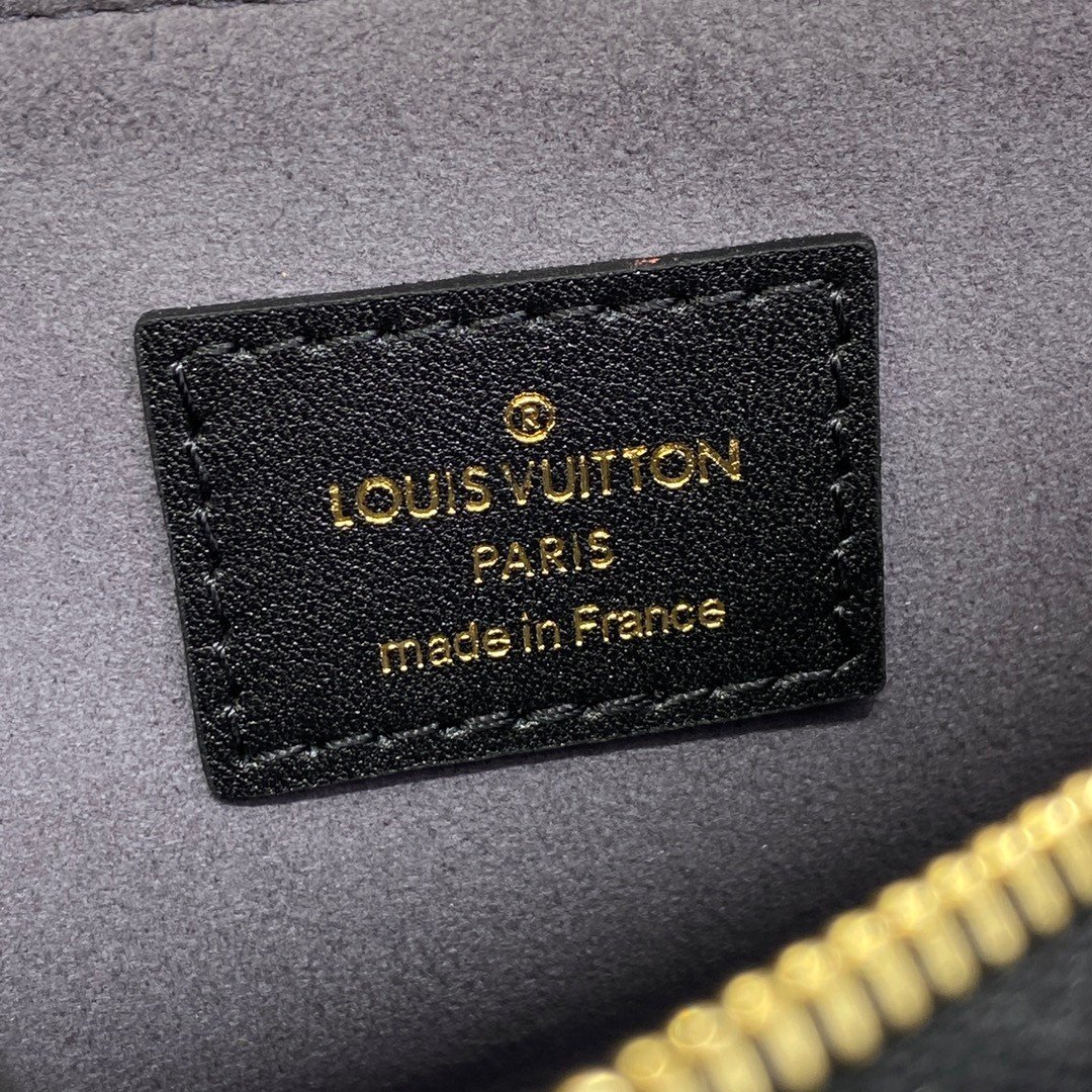 LV Lexington Pouch M82247 Black - 21.5 x 13 x 5.5 cm