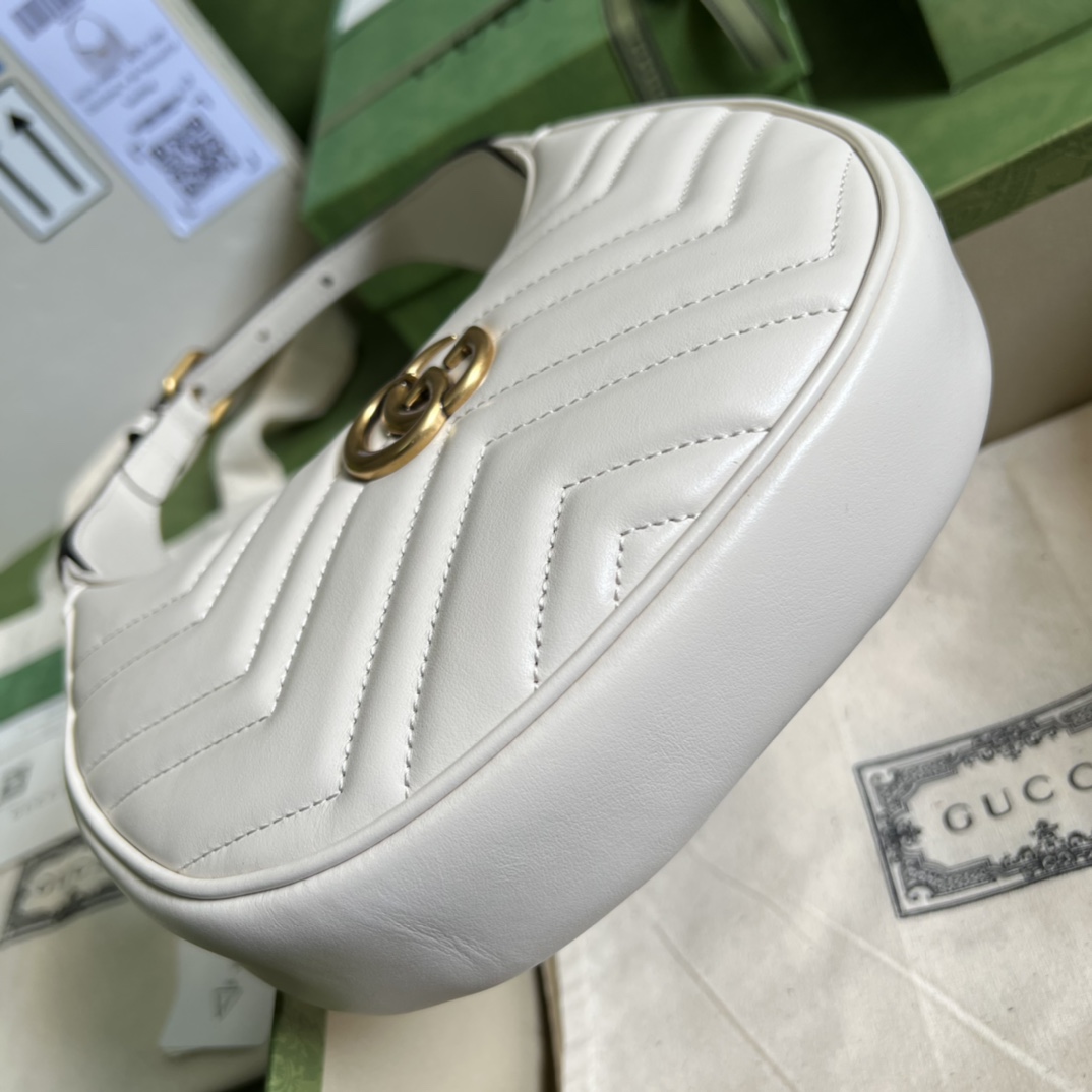 GG Marmont half-moon-shaped mini bag  White 699514  – 21.5 x 11 x 5cm
