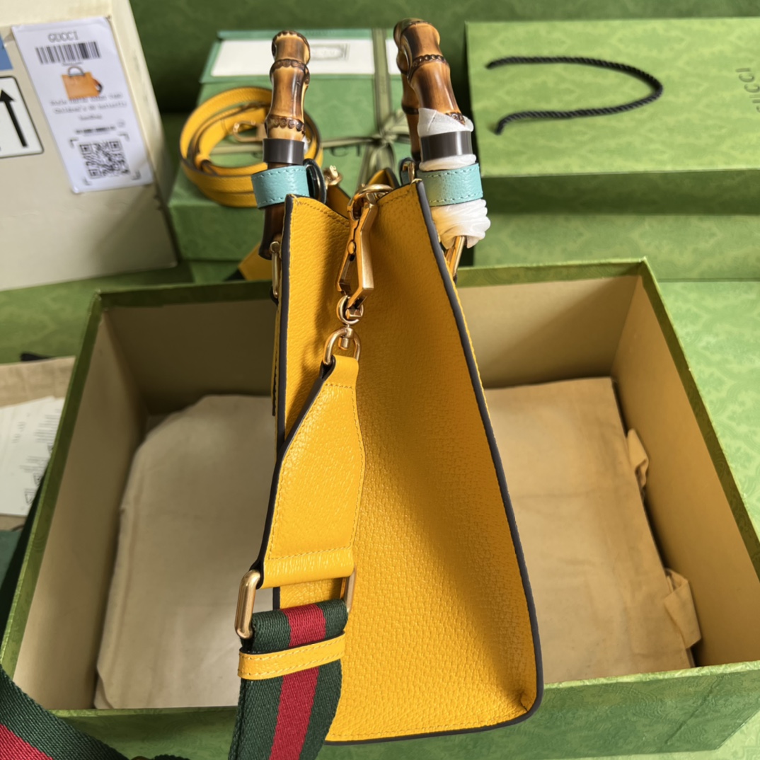 Gvc*1 diana small tote bag yellow 702721  - 27 x 24 x 11cm