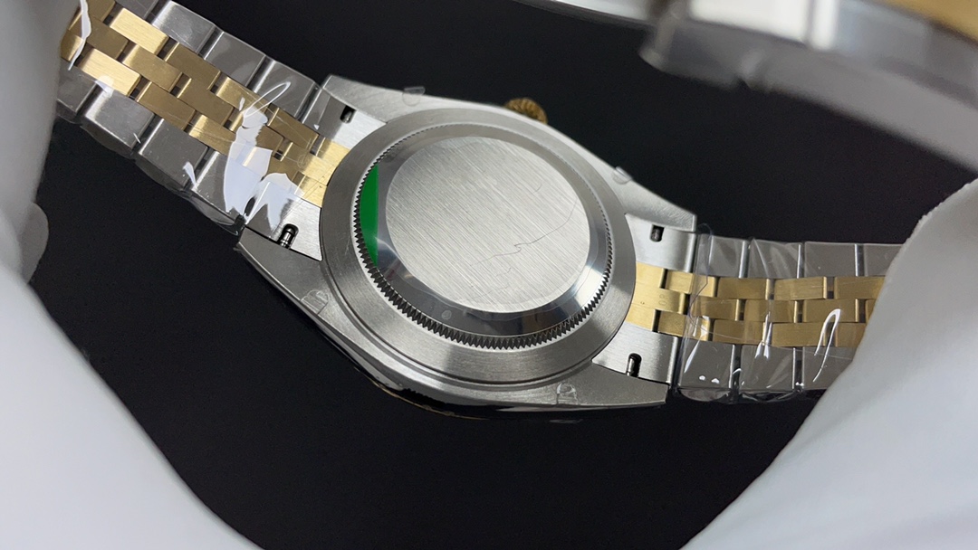 r01ex oyster perpetual date just  G01den