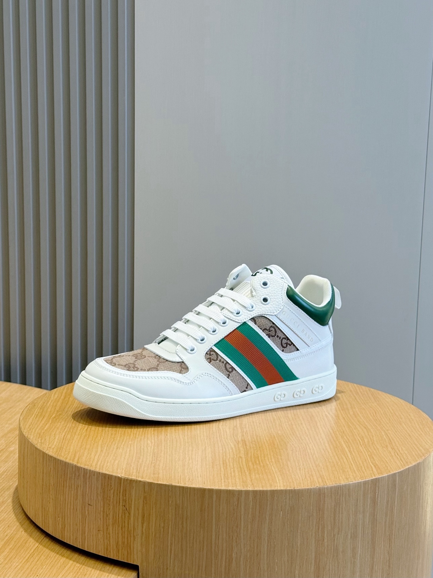 Gvc*1 sneaker 05